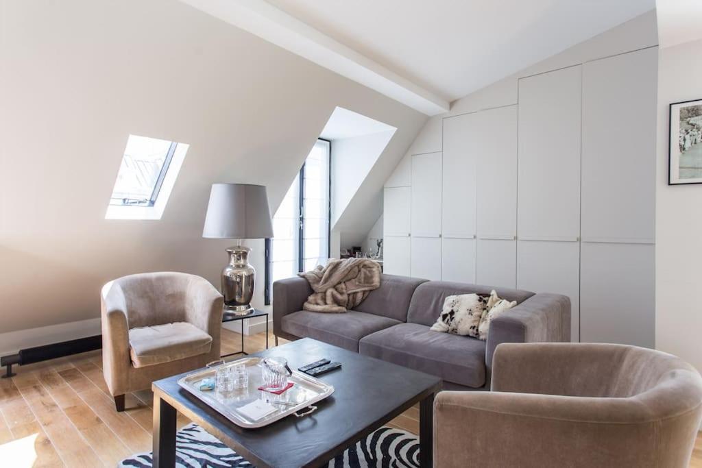 Luxury & Quiet 16 Auteuil Apartment Paris
